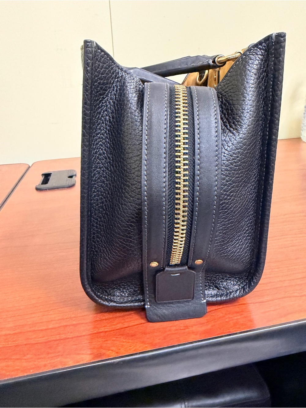Coach Rogue 25-Black Pebbled Leather Shoulder Bag with Gold Charm - Picture 4 of 16